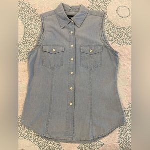 Women’s Bushwacker Blue Jean Sleeveless Shirt Size S